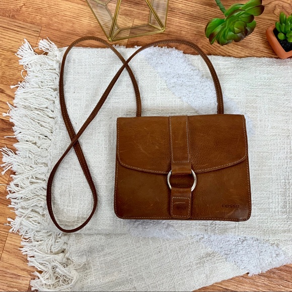 Fossil Handbags - Vintage Brown Leather Fossil Crossbody Bag